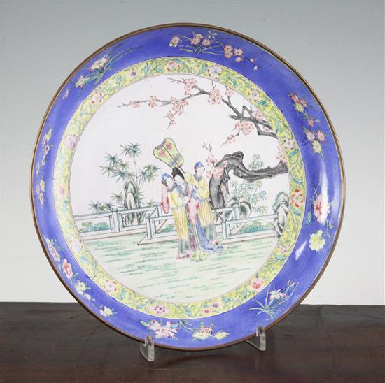 A Canton enamel dish, 19th century, 26cm